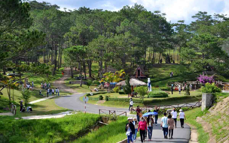 cắm trại madagui